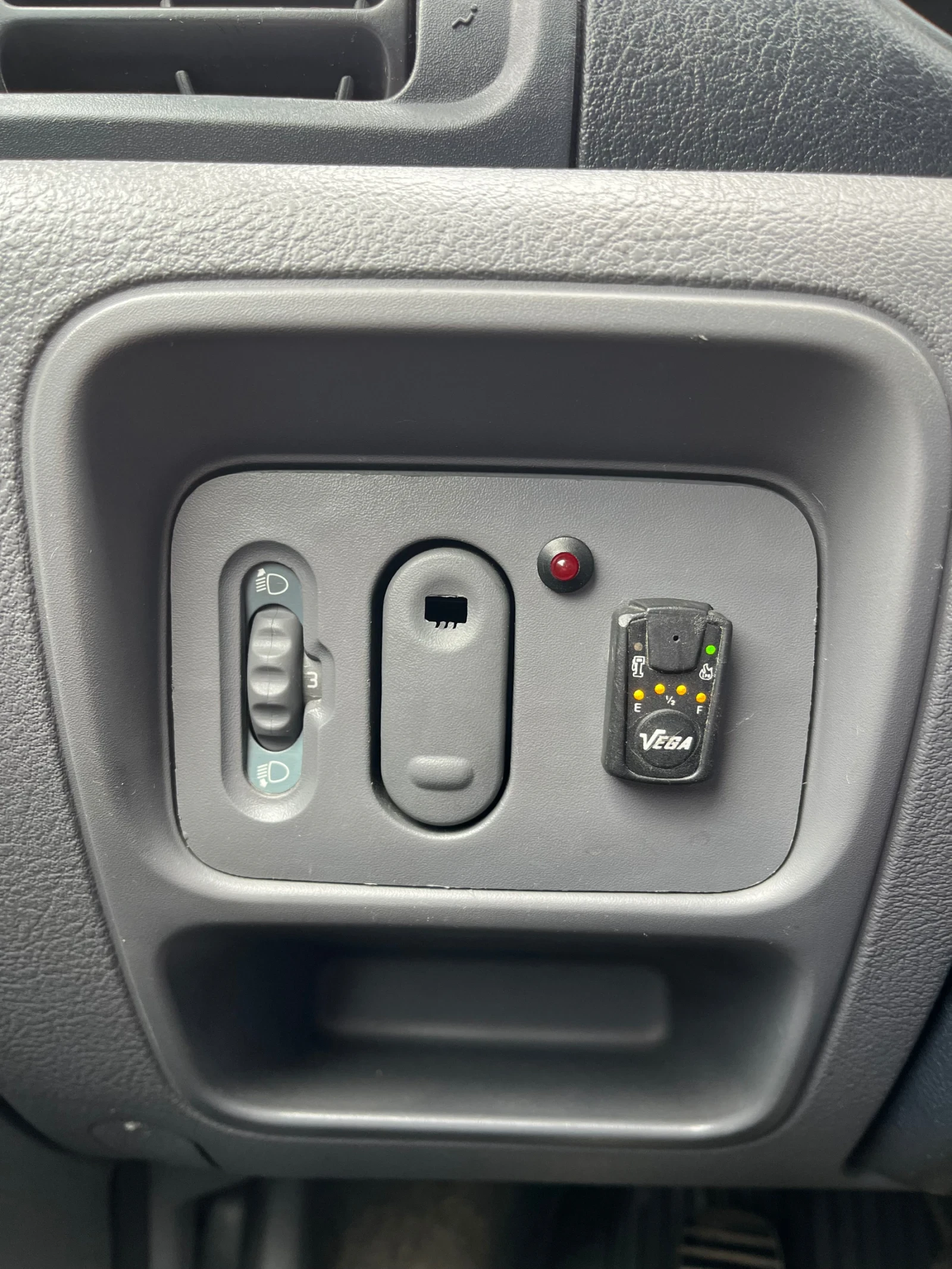 Renault Clio, снимка 10 - Автомобили и джипове - 53933959