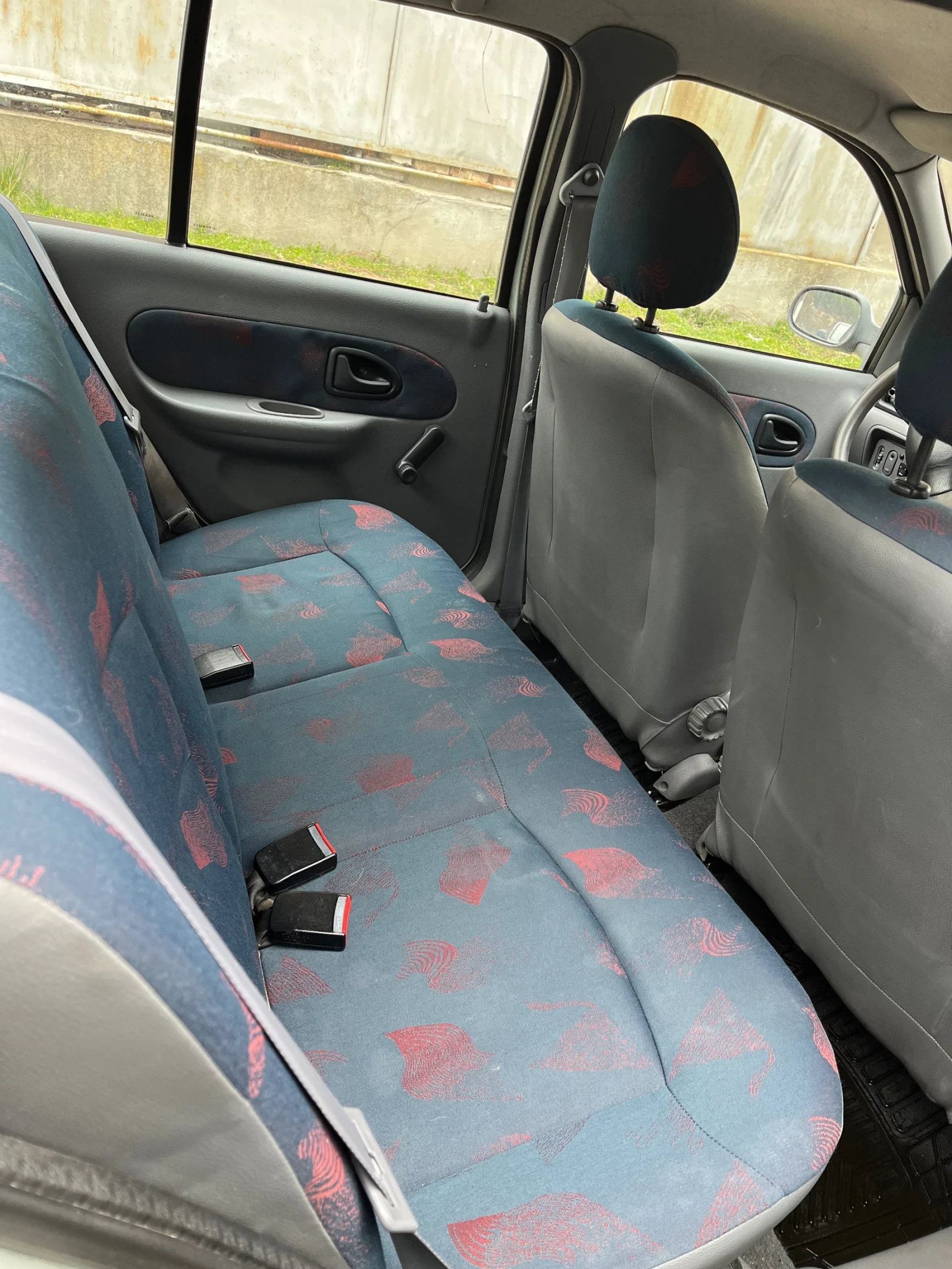 Renault Clio, снимка 6 - Автомобили и джипове - 53933959