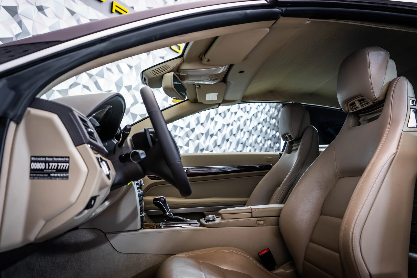 Mercedes-Benz E 250 Cabrio  CGI BlueEfficiency* Подгрев* , снимка 13 - Автомобили и джипове - 54121715