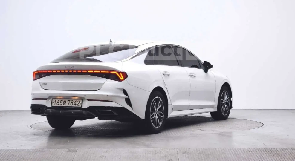 Kia K5 ПОДГРЕВИ | ОБДУХВАНЕ | КАМЕРА, снимка 3 - Автомобили и джипове - 54380662