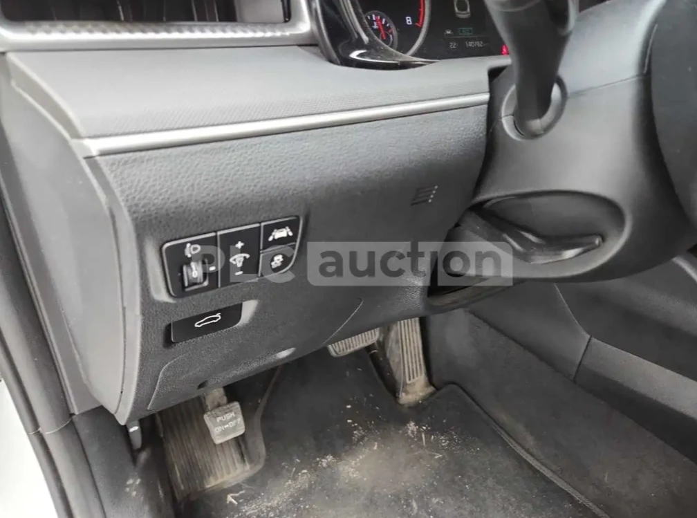 Kia K5 ПОДГРЕВИ | ОБДУХВАНЕ | КАМЕРА, снимка 13 - Автомобили и джипове - 54380662