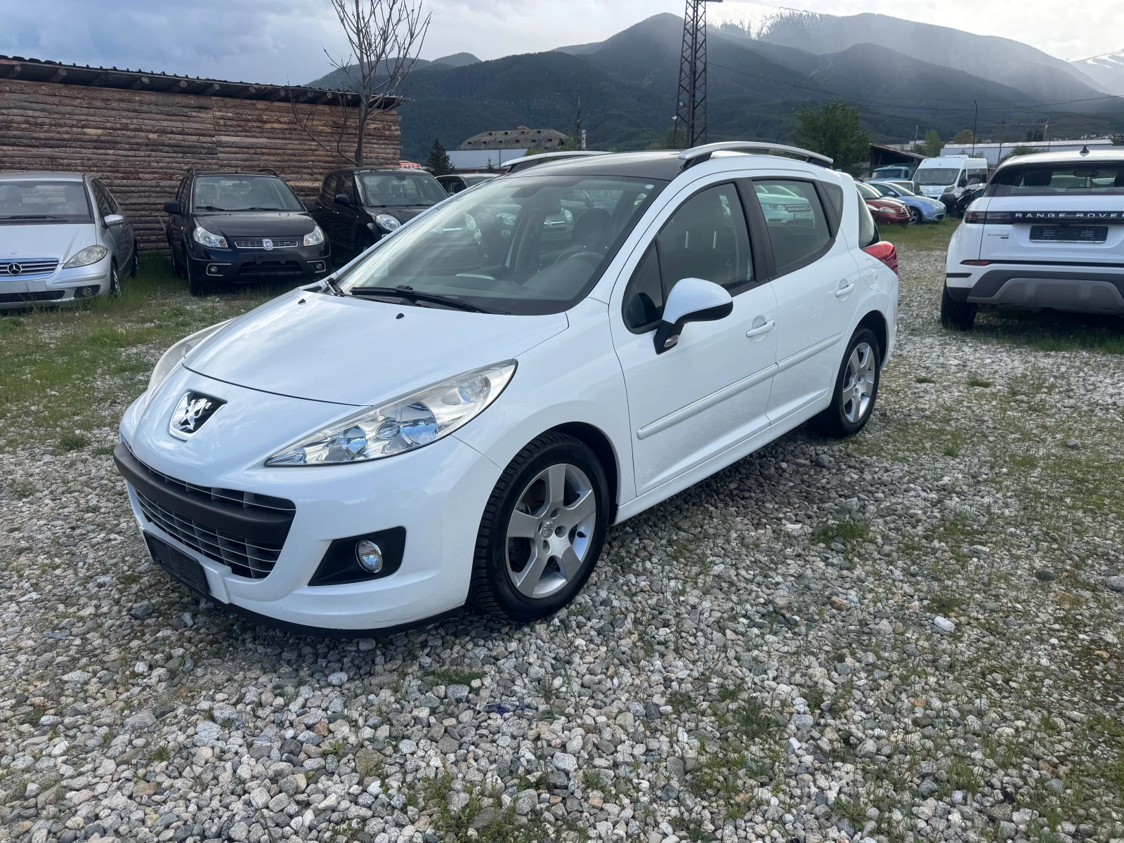 Peugeot 207, снимка 2 - Автомобили и джипове - 54526554