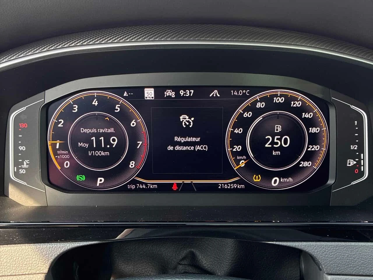 VW Arteon Execline/360/DIS/DYNAUDIO/ОБДУХВАНЕ/АВТОКРЕДИТ , снимка 8 - Автомобили и джипове - 54607172