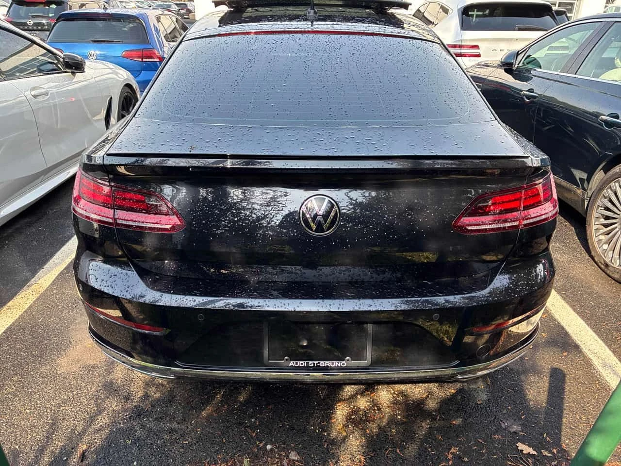 VW Arteon Execline/360/DIS/DYNAUDIO/ОБДУХВАНЕ/АВТОКРЕДИТ , снимка 4 - Автомобили и джипове - 54607172