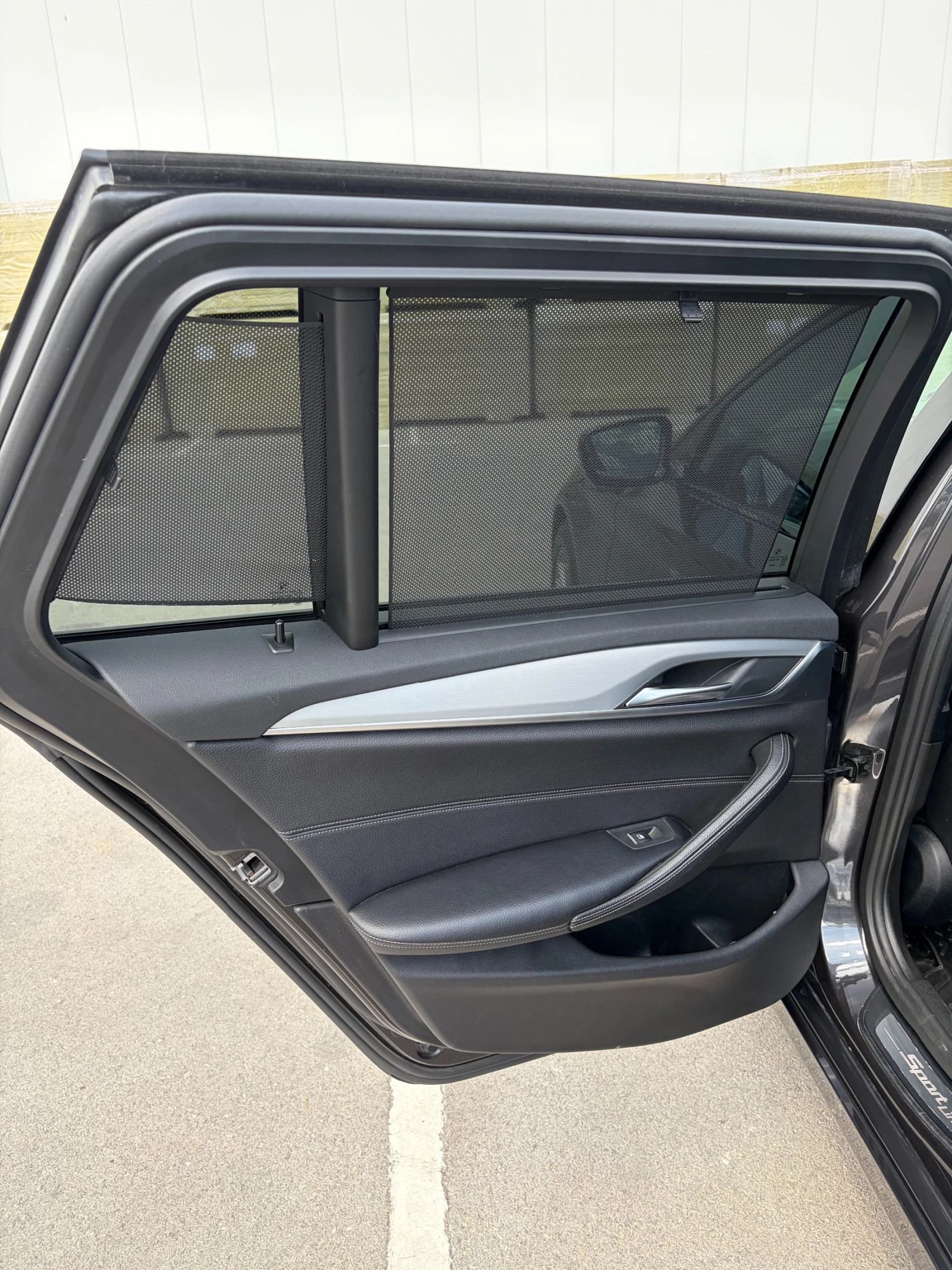 BMW 530 G31 X-DRIVE 265 к.с, снимка 13 - Автомобили и джипове - 54894478