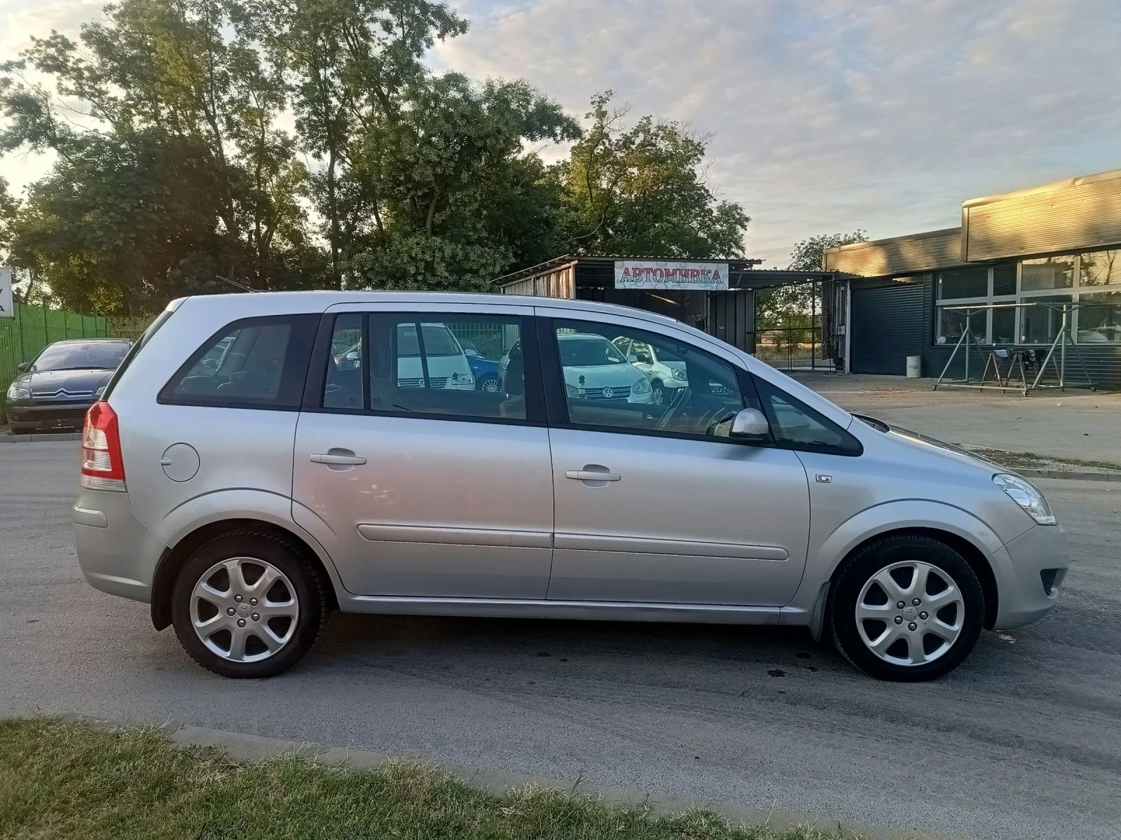 Opel Zafira 1.7 CDTI  110 k.s, снимка 3 - Автомобили и джипове - 55403407