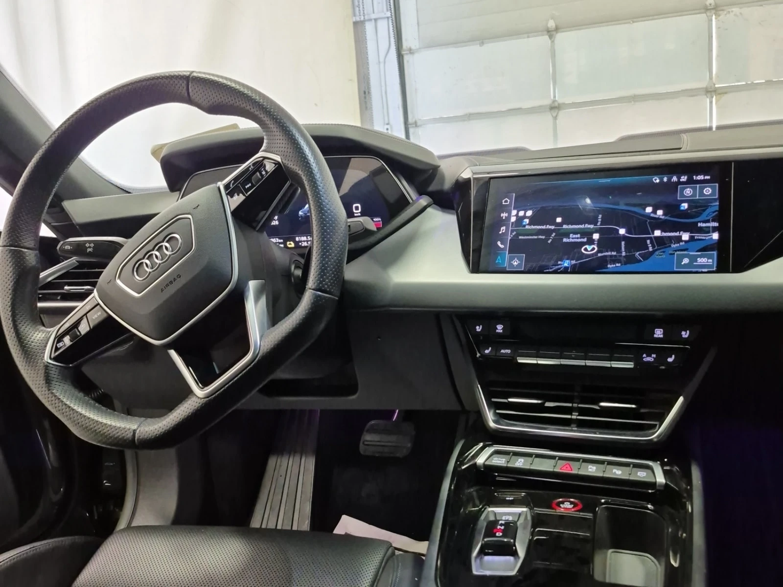 Audi E-Tron GT * QUATTRO * CARFAX * От VW * , снимка 6 - Автомобили и джипове - 55841375