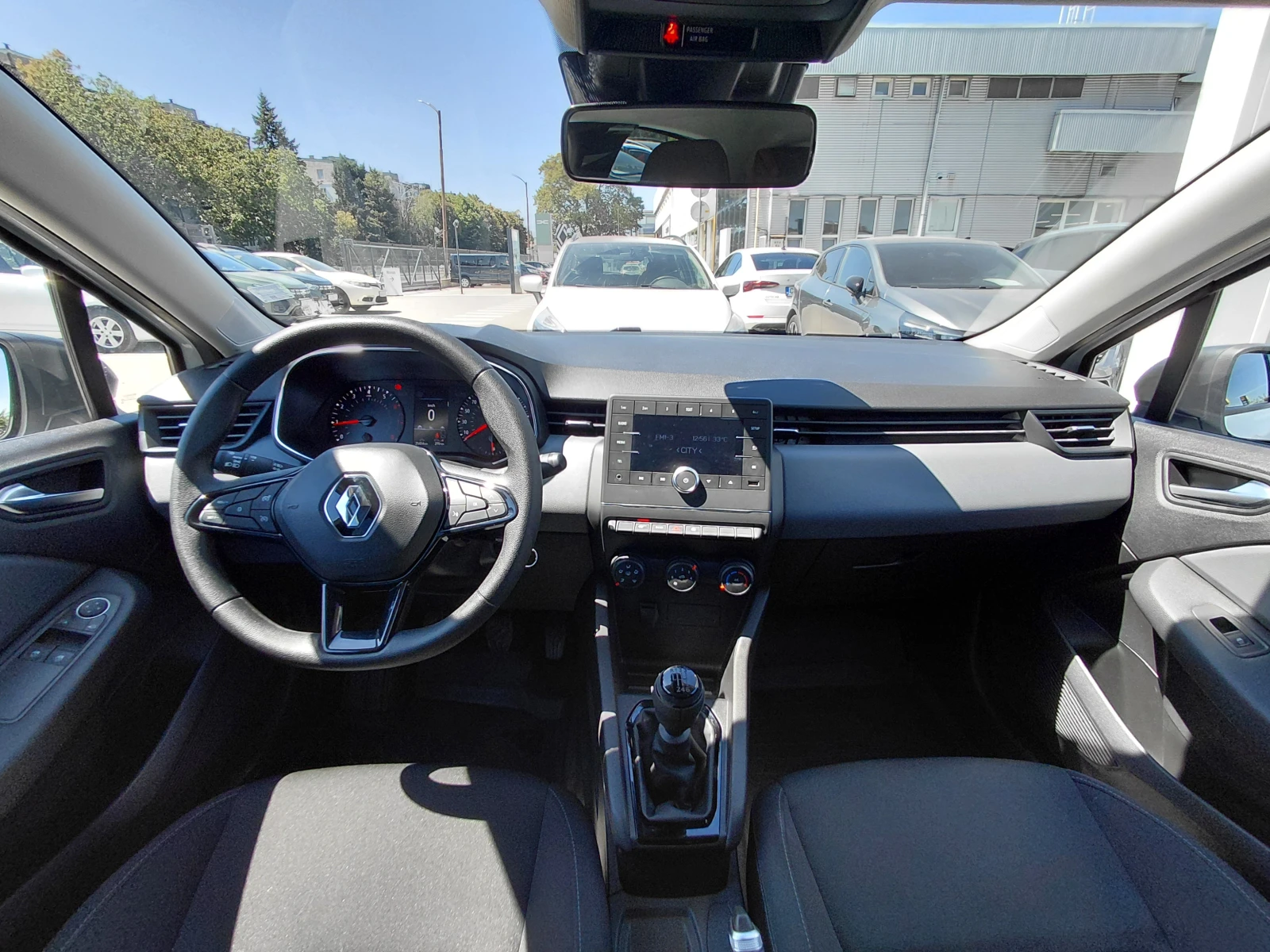 Renault Clio 1.0TCe /90k.c./6MT/Life, снимка 8 - Автомобили и джипове - 55845366