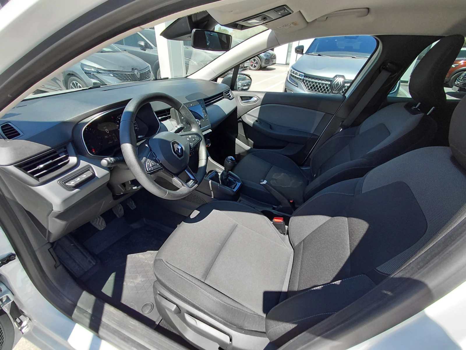 Renault Clio 1.0TCe /90k.c./6MT/Life, снимка 12 - Автомобили и джипове - 55845366