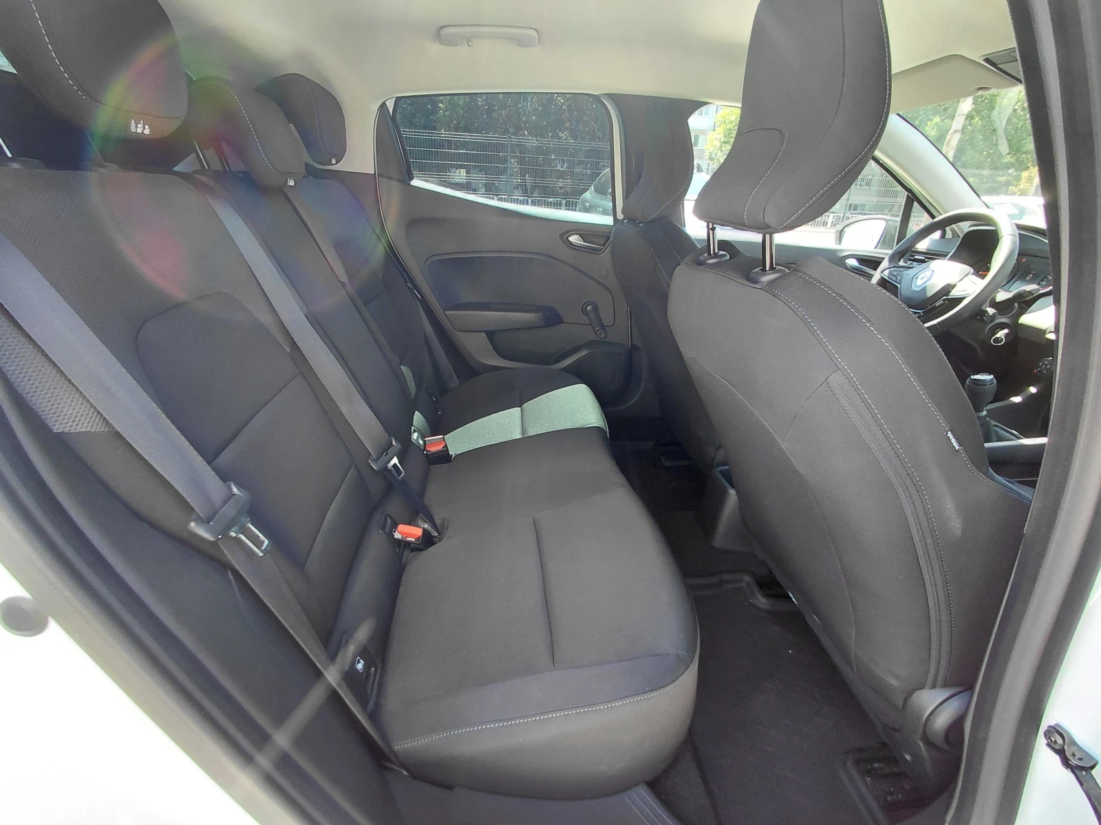 Renault Clio 1.0TCe /90k.c./6MT/Life, снимка 15 - Автомобили и джипове - 55845366