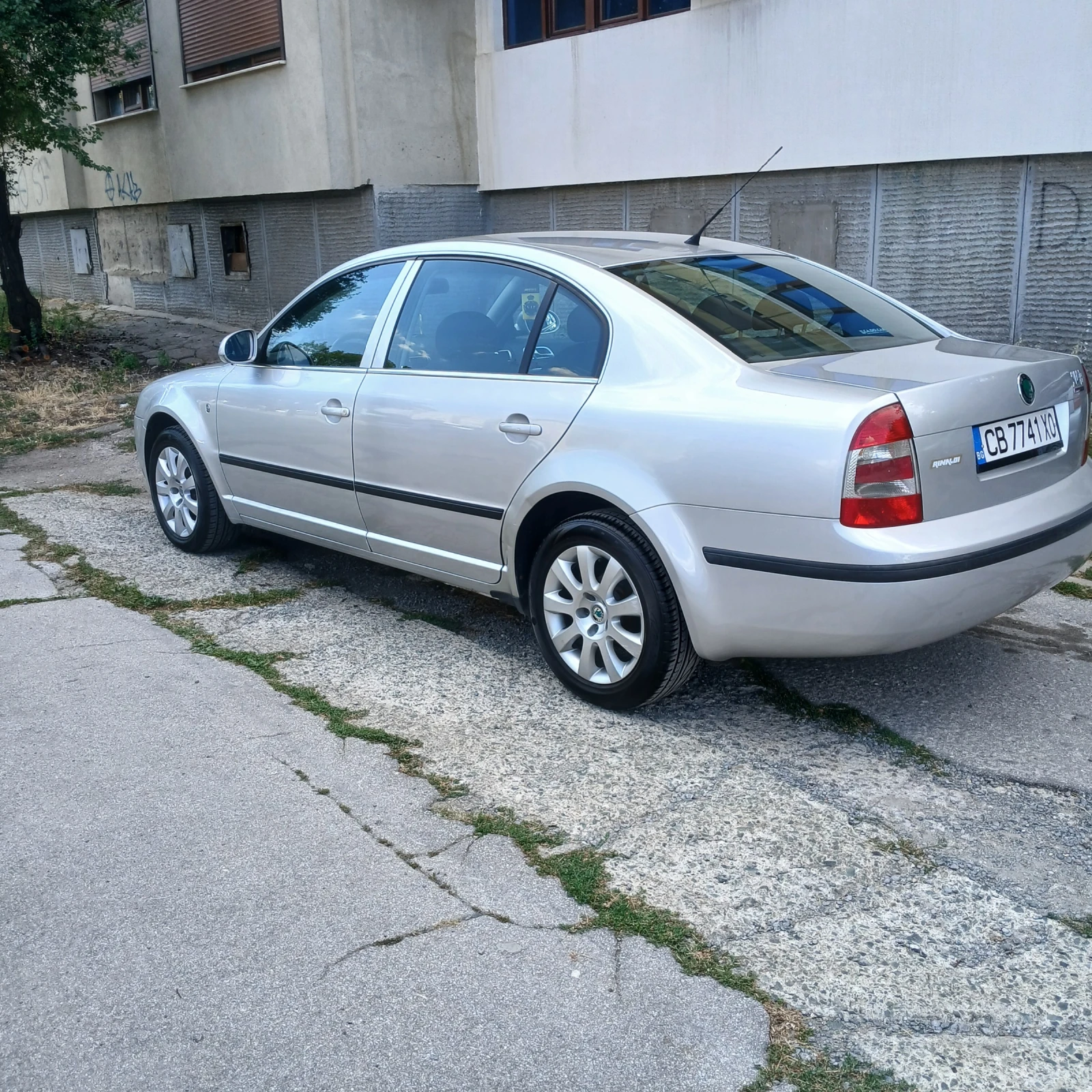 Skoda Superb 6 СКОРОСТИ , снимка 7 - Автомобили и джипове - 55874639