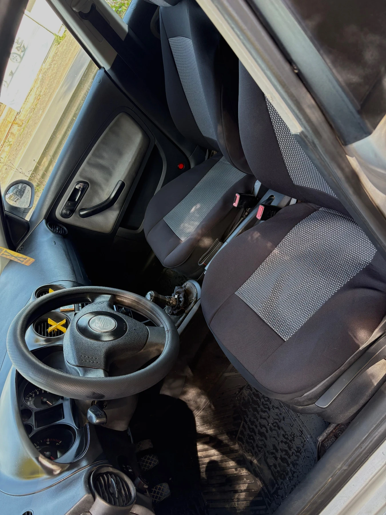Seat Ibiza, снимка 4 - Автомобили и джипове - 56410330