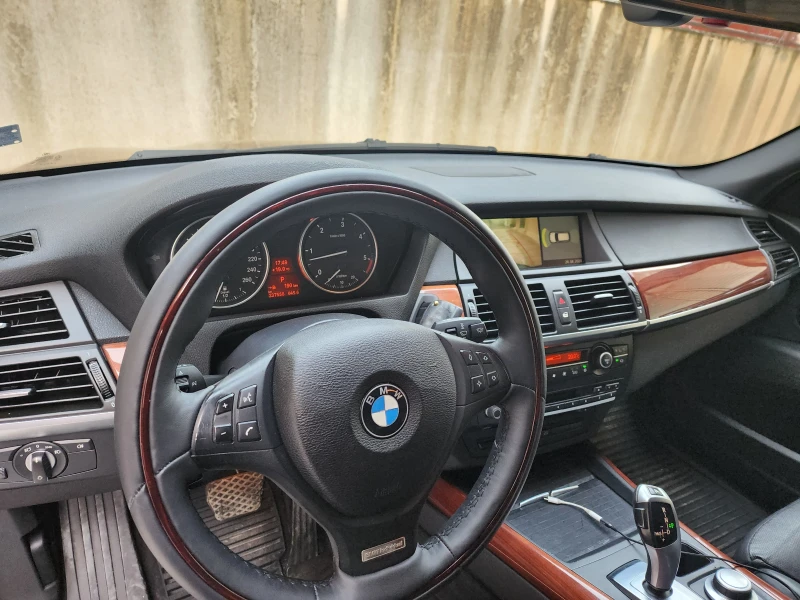 BMW X5, снимка 11 - Автомобили и джипове - 48093687