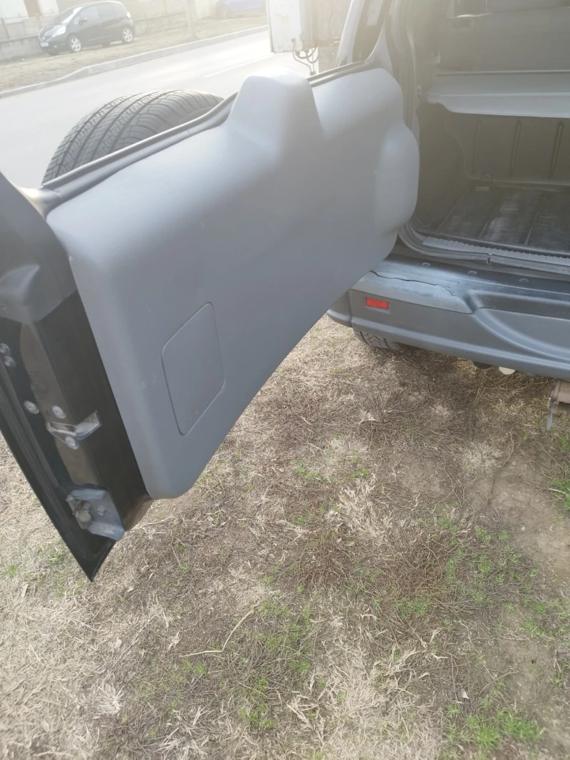 Jeep Cherokee KJ, снимка 9 - Автомобили и джипове - 52419017