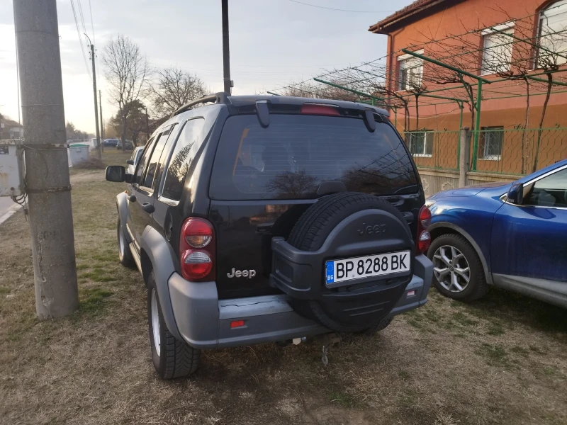 Jeep Cherokee KJ, снимка 2 - Автомобили и джипове - 52419017