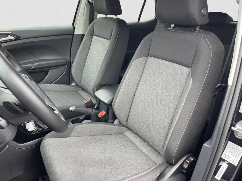 VW T-Cross LIFE/116HP/DSG/ACC/CAM/NAVI/LED/355gpr, снимка 7 - Автомобили и джипове - 51794163