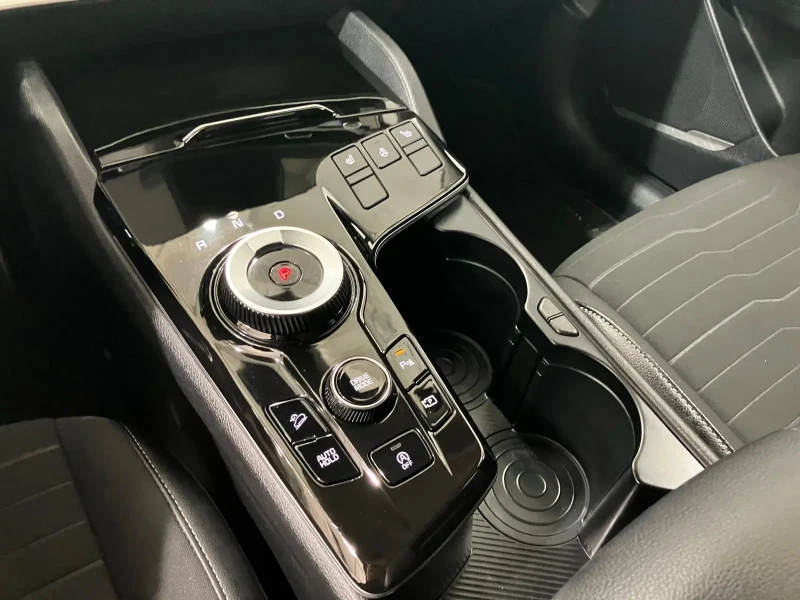 Kia Sportage, снимка 12 - Автомобили и джипове - 53094447