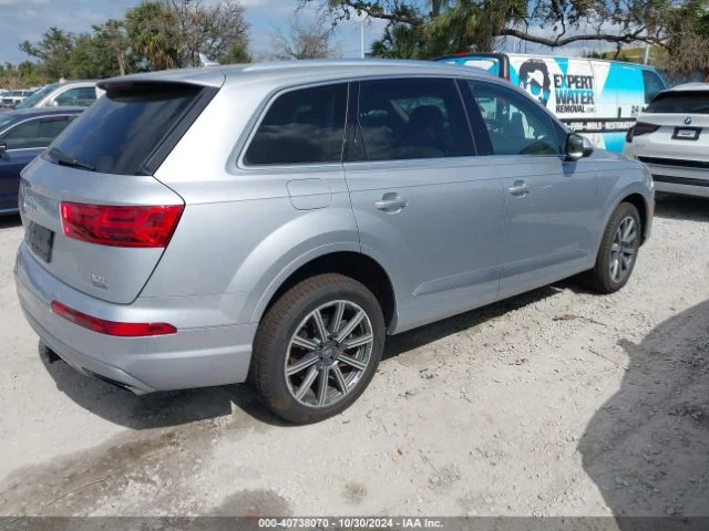 Audi Q7 3.0T PREMIUM, снимка 4 - Автомобили и джипове - 48211941