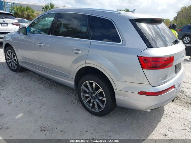 Audi Q7 3.0T PREMIUM, снимка 5 - Автомобили и джипове - 48211941