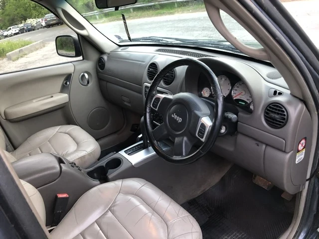 Jeep Cherokee 3.7 V6 - изображение 8