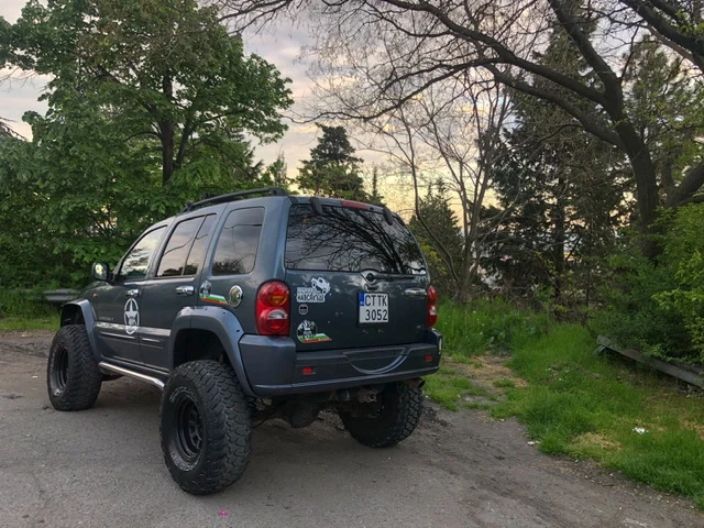 Jeep Cherokee 3.7 V6 - изображение 5