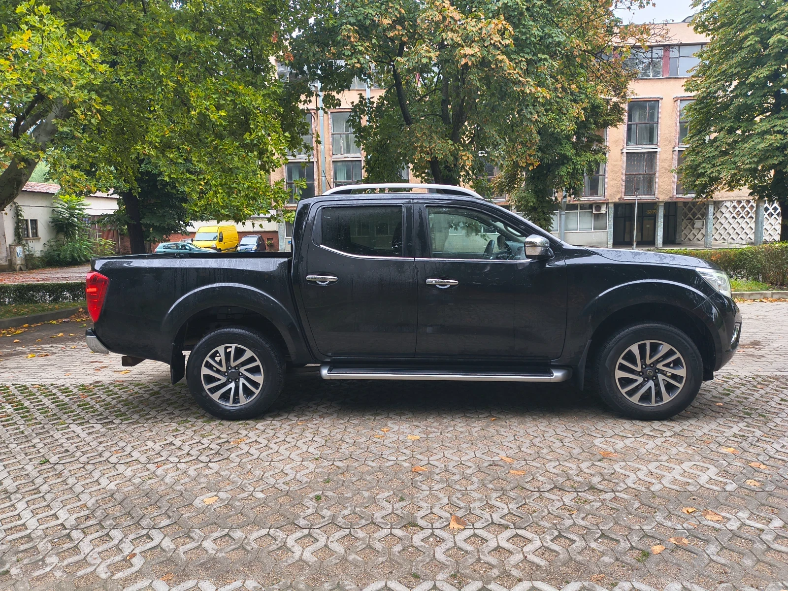 Nissan Navara NP300, Tekna - изображение 4