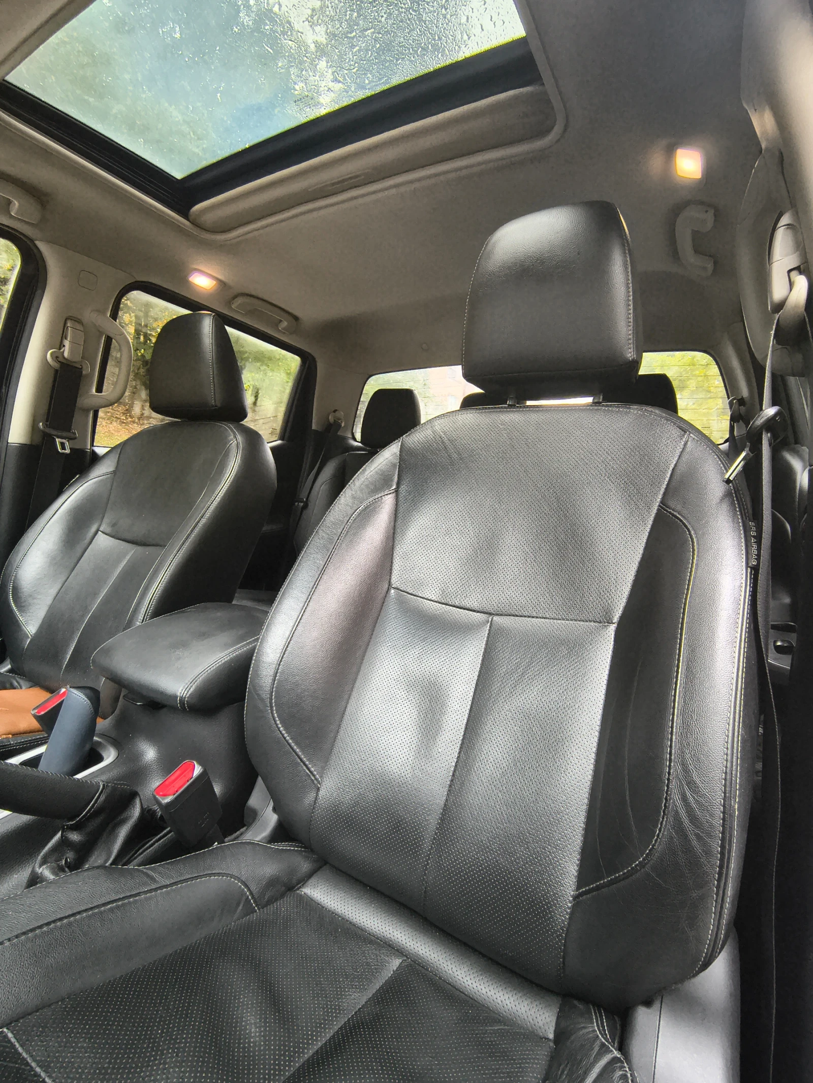 Nissan Navara NP300, Tekna - изображение 9