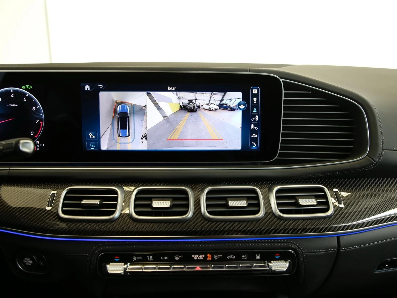Mercedes-Benz GLS 63 AMG 4-MATIC/FACELIFT/CARBON/BURM/PANO/360/HEAD UP/TV/ - изображение 10