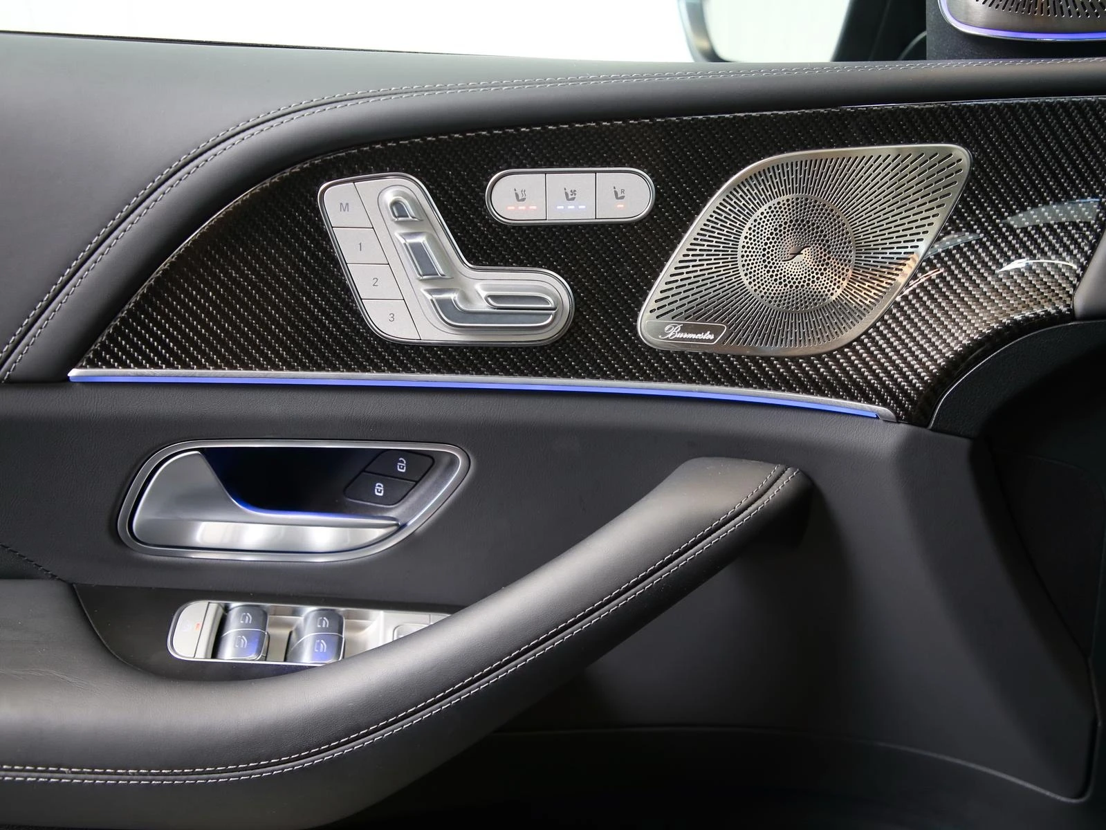 Mercedes-Benz GLS 63 AMG 4-MATIC/FACELIFT/CARBON/BURM/PANO/360/HEAD UP/TV/ - изображение 7