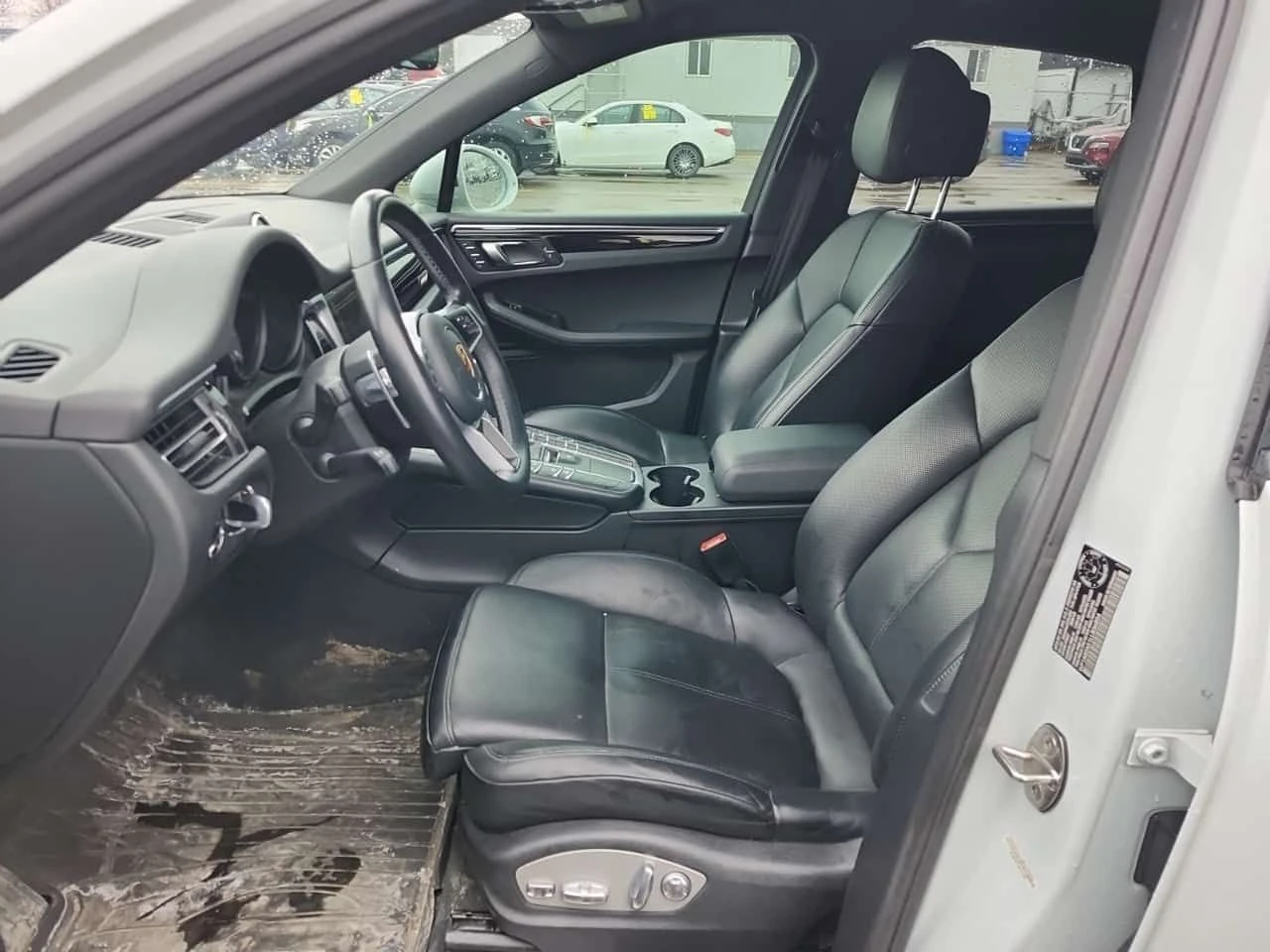 Porsche Macan  S | ОБДУХВАНЕ | CARFAX, снимка 8 - Автомобили и джипове - 53951197