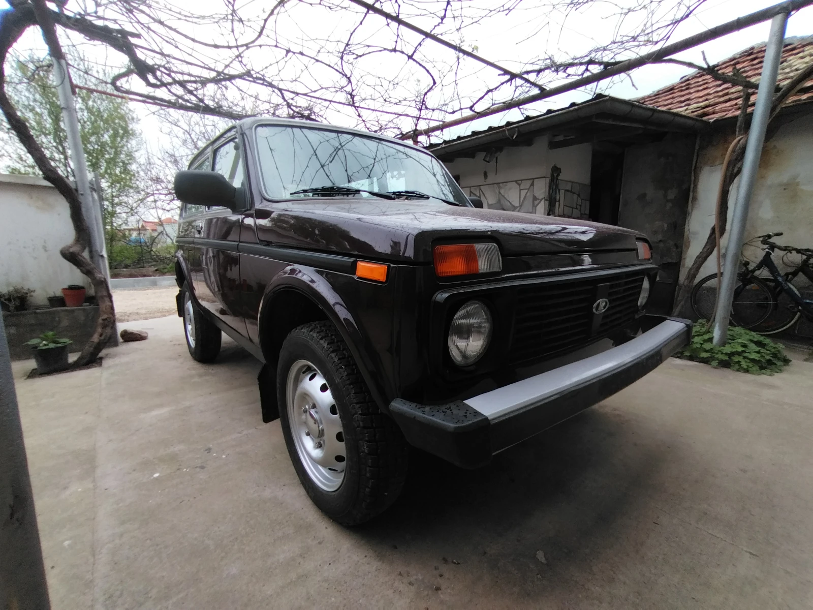 Lada Niva 1.7, снимка 3 - Автомобили и джипове - 54088239