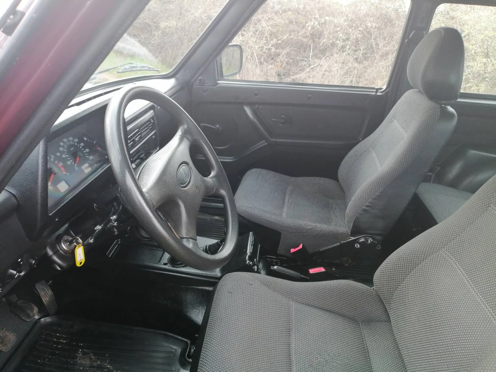 Lada Niva 1.7, снимка 17 - Автомобили и джипове - 54088239