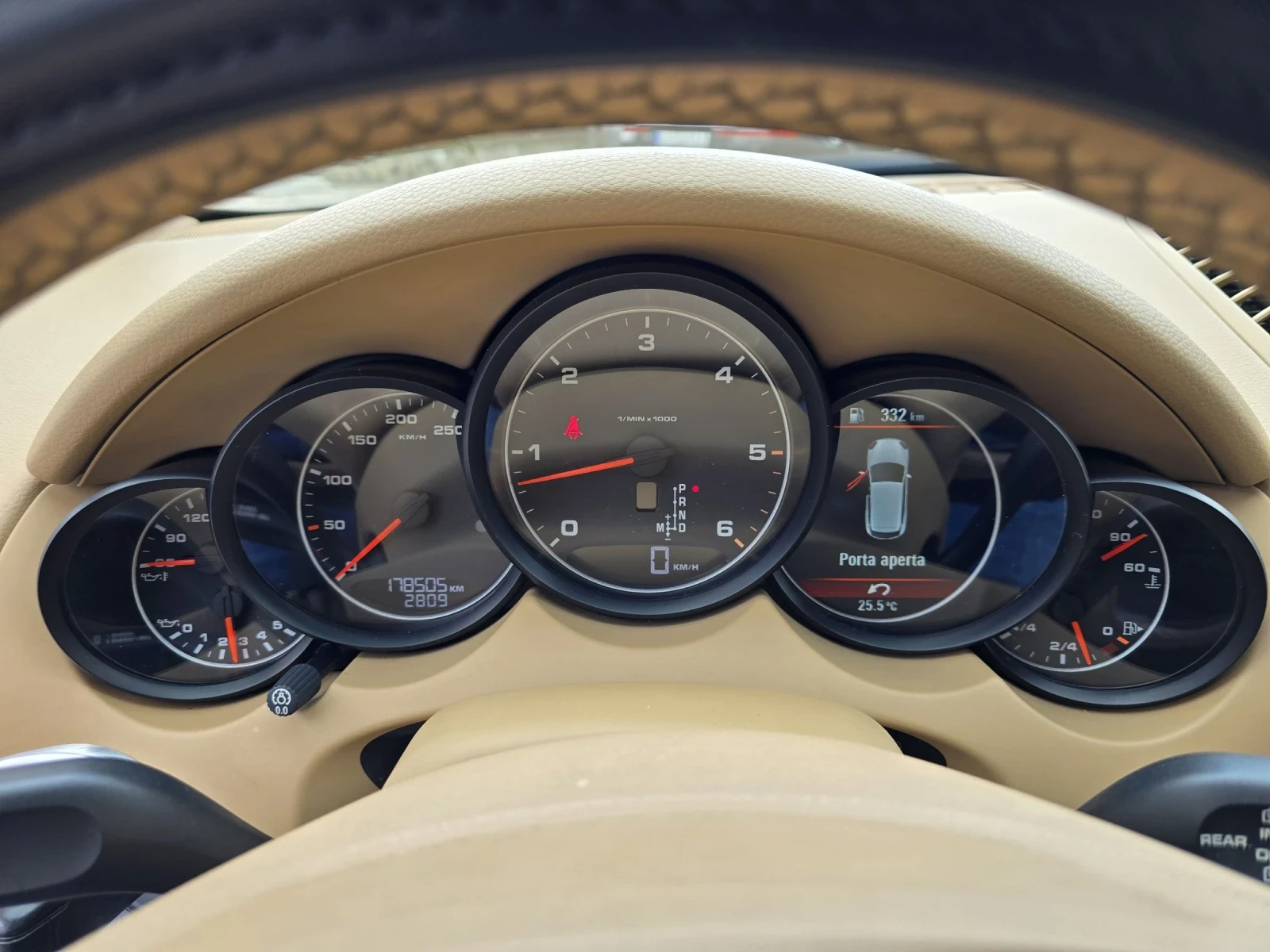 Porsche Cayenne 3.0TD 240hp, снимка 15 - Автомобили и джипове - 54424813