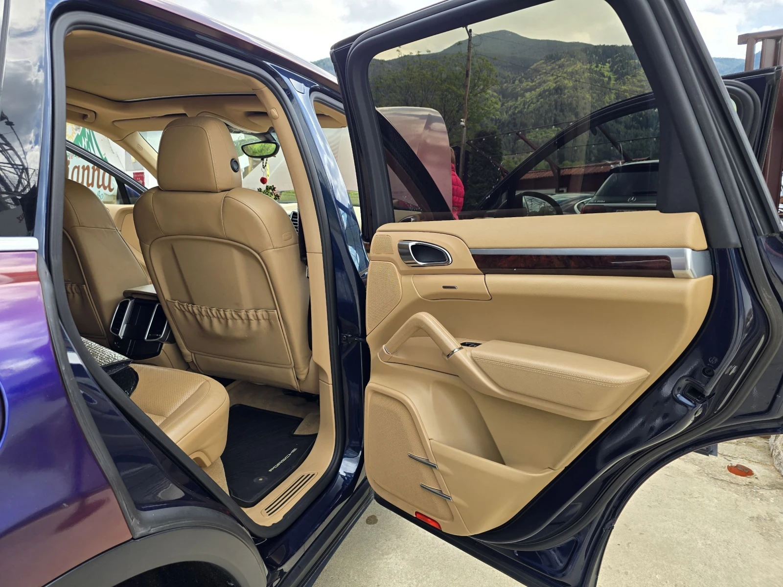 Porsche Cayenne 3.0TD 240hp, снимка 12 - Автомобили и джипове - 54424813