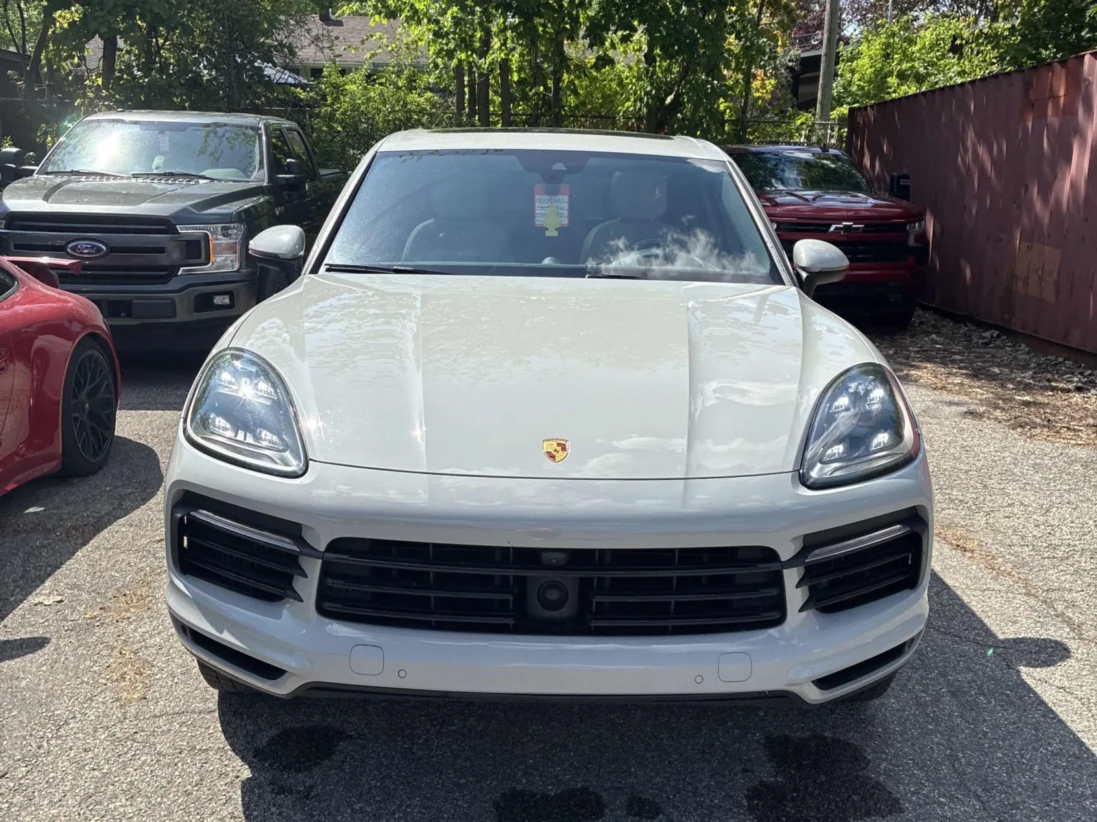 Porsche Cayenne CARFAX * АВТО КРЕДИТ * ПРОГНОЗНА ЦЕНА ДО БГ * , снимка 2 - Автомобили и джипове - 54691623