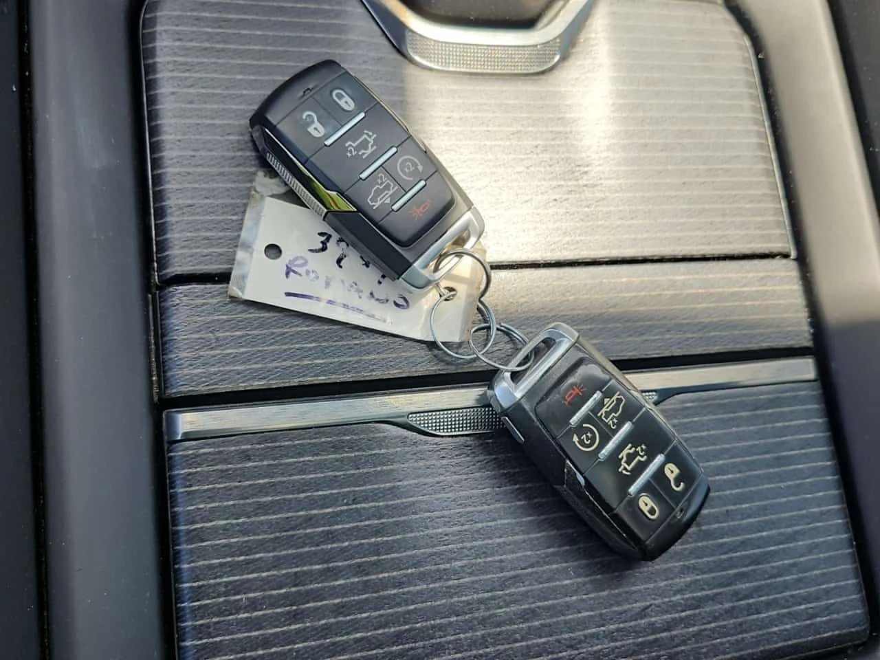 Dodge RAM 1500 * КОЖА* ПАНОРАМА* NAVI* ПОДГРЕВ* , снимка 9 - Автомобили и джипове - 54778068