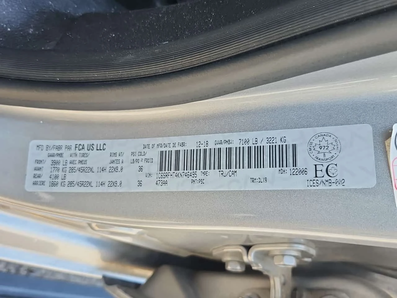 Dodge RAM 1500 * КОЖА* ПАНОРАМА* NAVI* ПОДГРЕВ* , снимка 16 - Автомобили и джипове - 54778068
