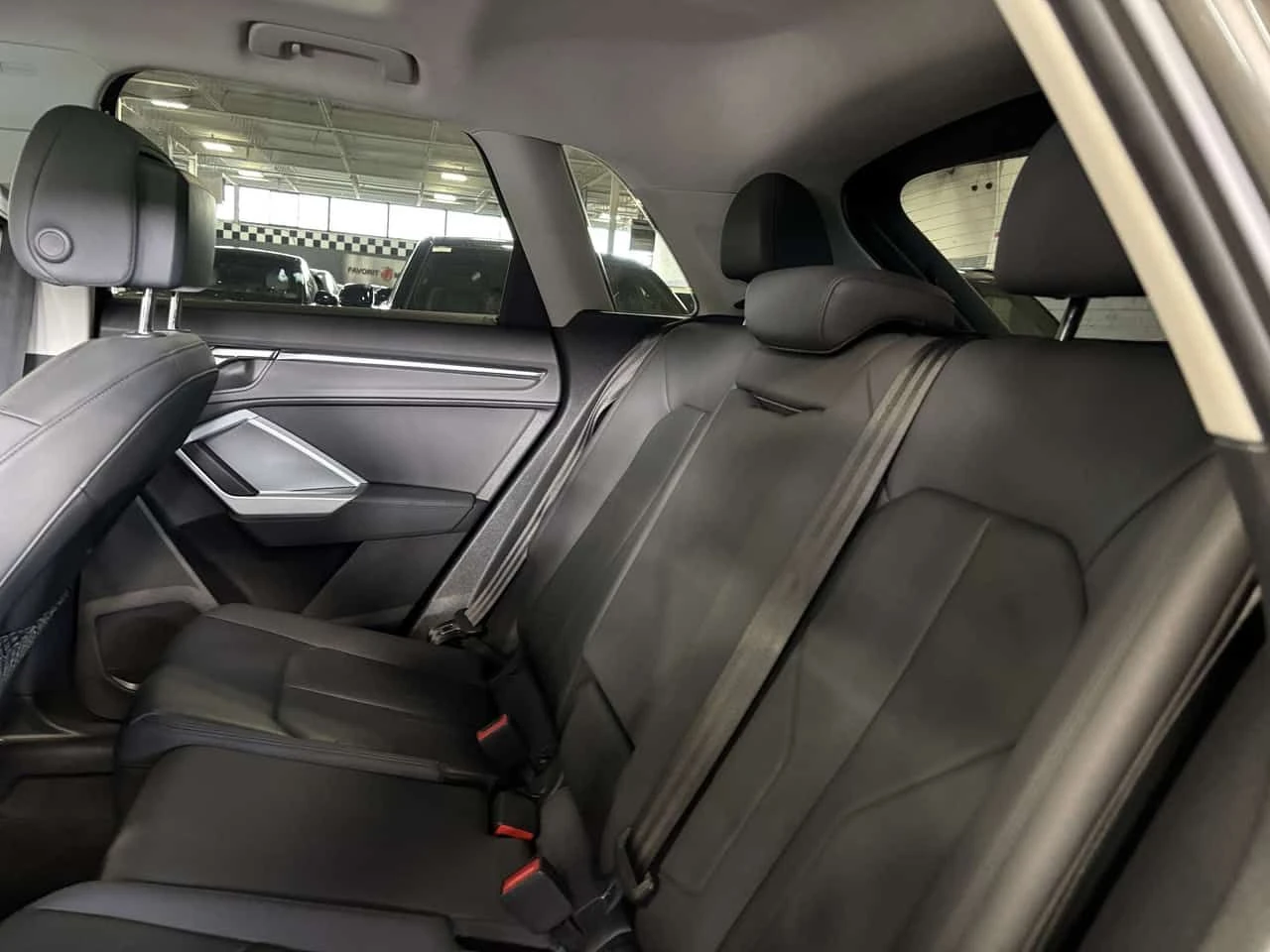 Audi Q3 * Progressiv| QUATTRO| S LINE| PANOROOF| CLUSTERNA, снимка 7 - Автомобили и джипове - 54874028