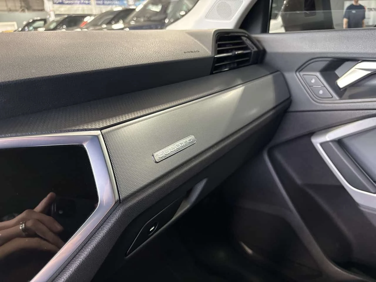 Audi Q3 * Progressiv| QUATTRO| S LINE| PANOROOF| CLUSTERNA, снимка 9 - Автомобили и джипове - 54874028