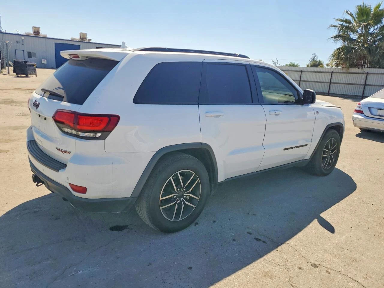 Jeep Grand cherokee Trailhawk 5.7 V8 4x4, снимка 3 - Автомобили и джипове - 55284013