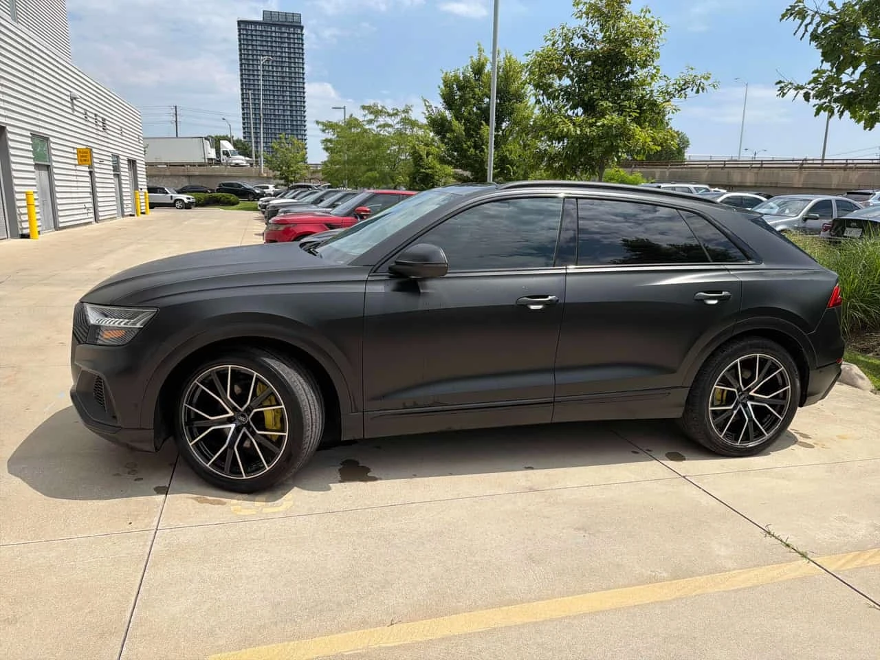 Audi Q8 Technik  CARFAX, снимка 2 - Автомобили и джипове - 55741575