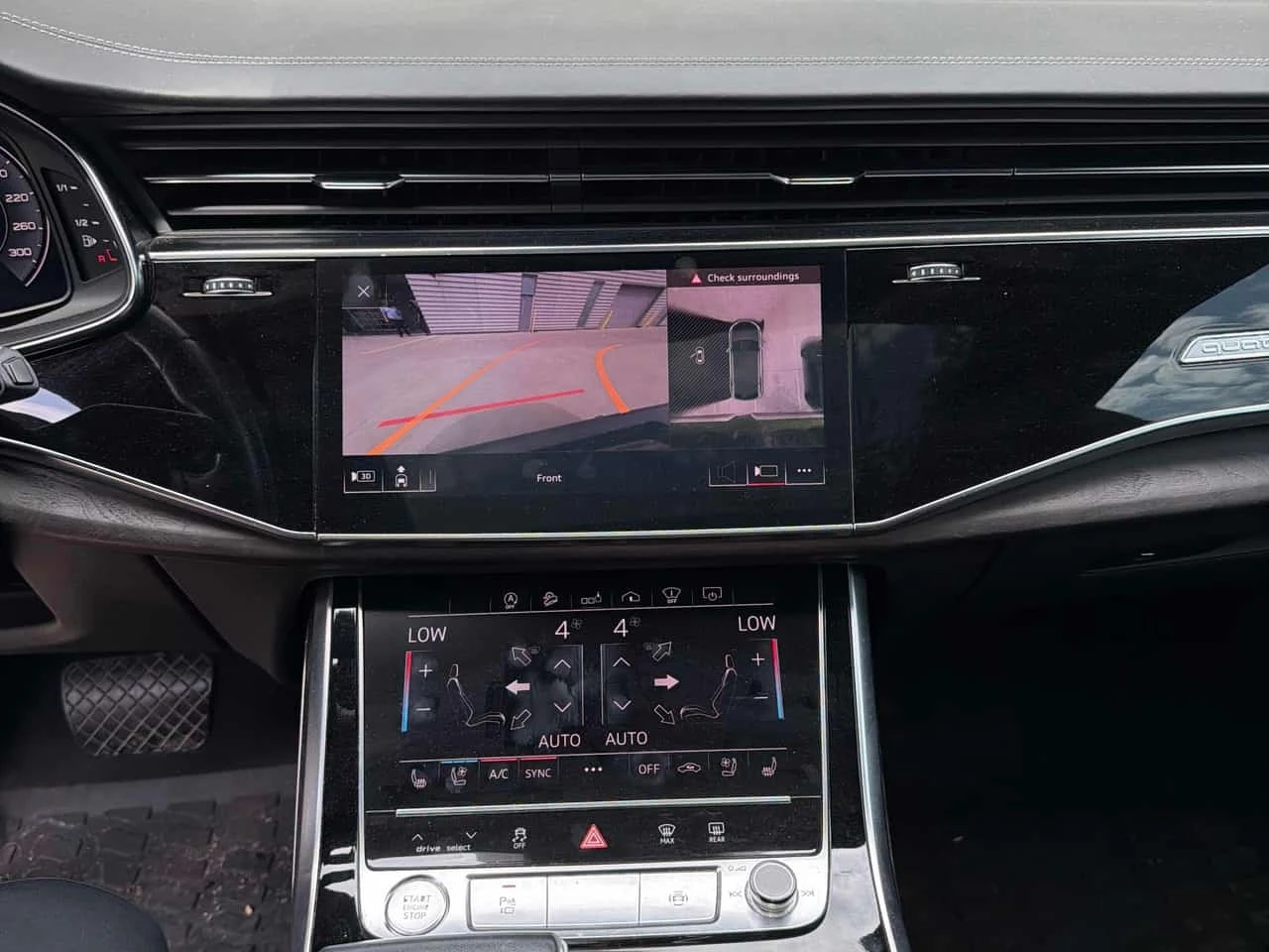 Audi Q8 Technik  CARFAX, снимка 16 - Автомобили и джипове - 55741575