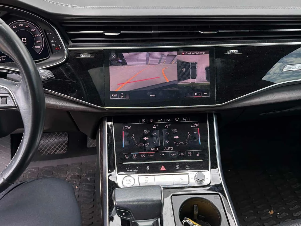 Audi Q8 Technik  CARFAX, снимка 9 - Автомобили и джипове - 55741575