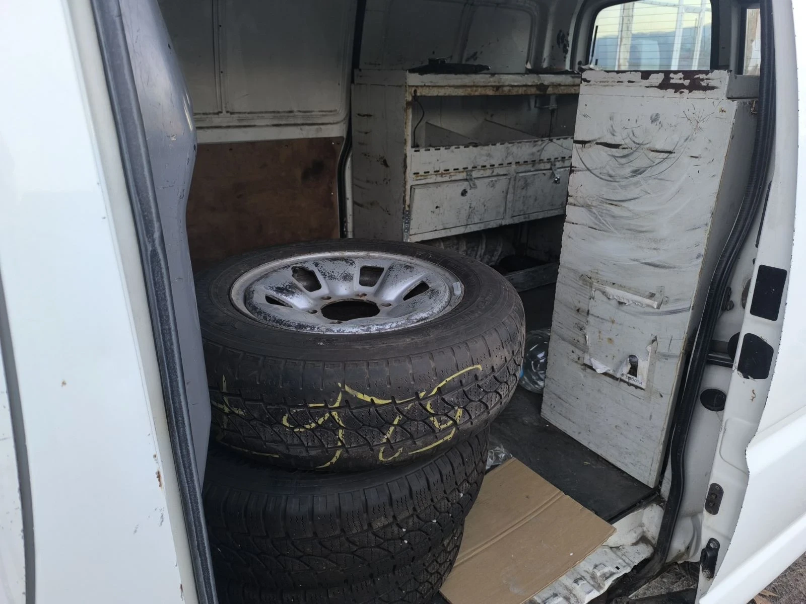 Toyota Hiace 2.5 D4D 4x4 - изображение 6