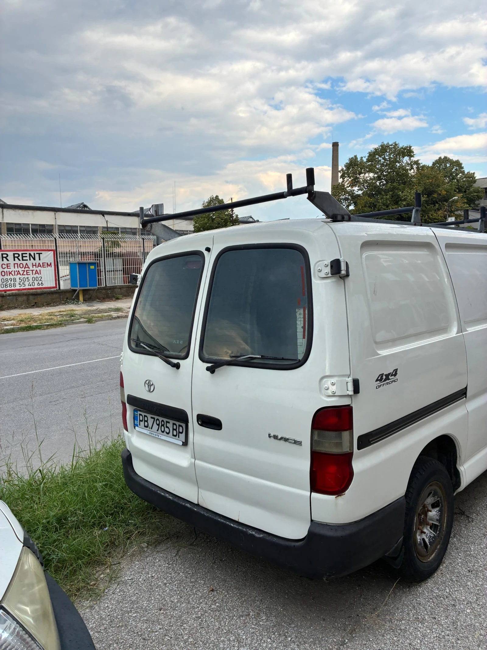Toyota Hiace 2.5 D4D 4x4, снимка 3 - Бусове и автобуси - 52931510