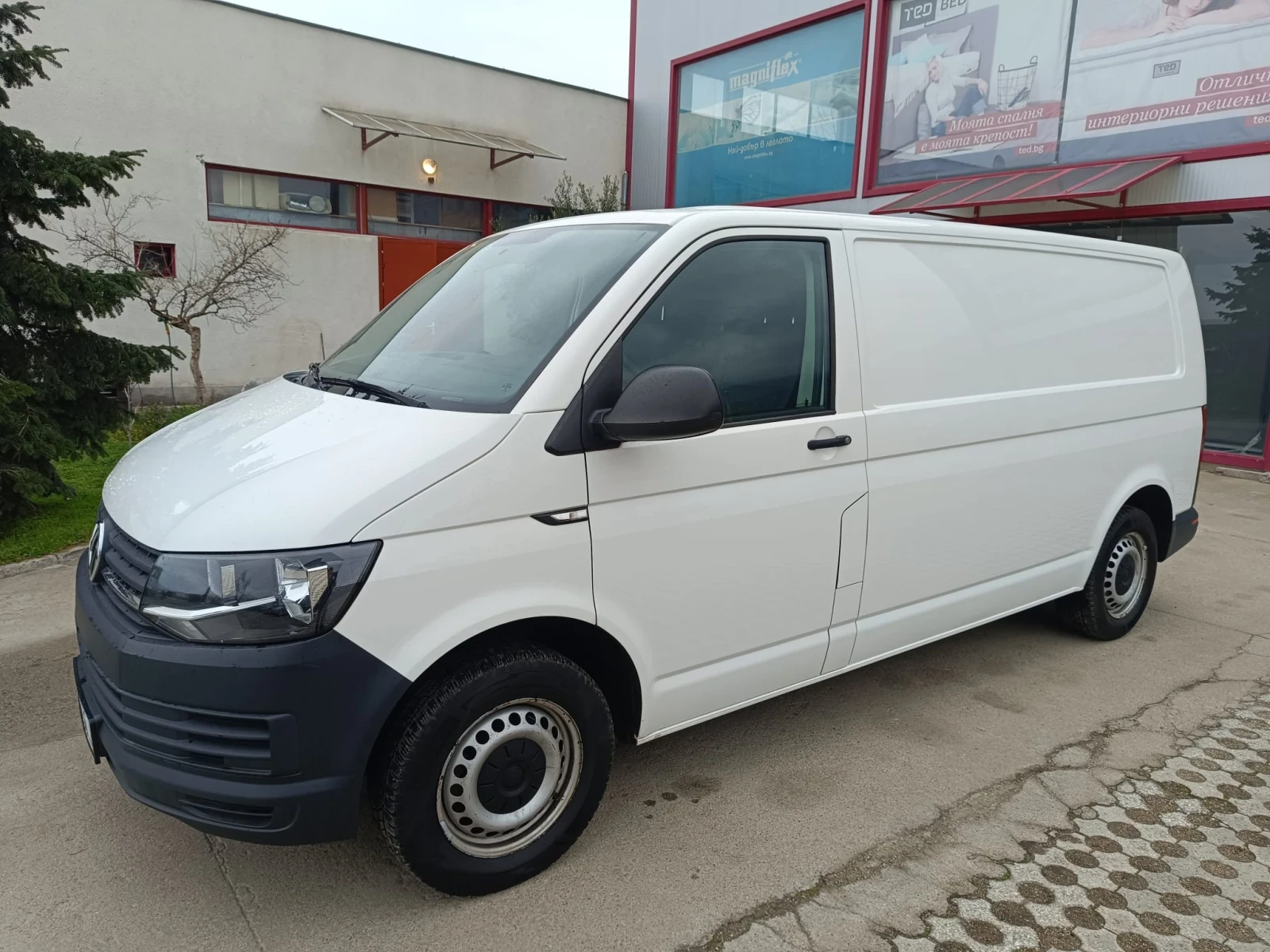VW T6 2.0TDI/LANG/ПЪЛНА СЕРВИЗНА ИСТОРИЯ , снимка 3 - Бусове и автобуси - 54054907
