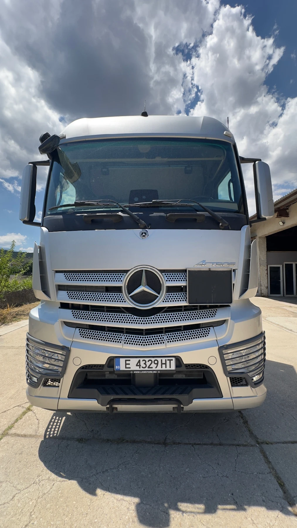 Mercedes-Benz Actros 1843