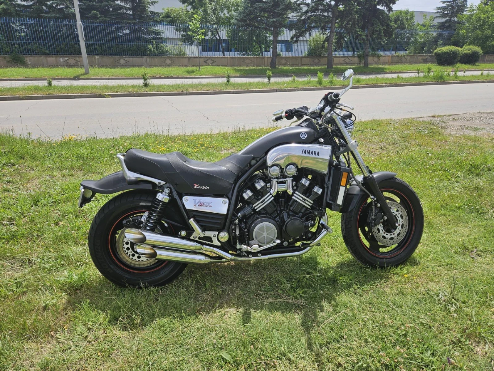 Yamaha V-Max, снимка 9 - Мотоциклети и мототехника - 56495444