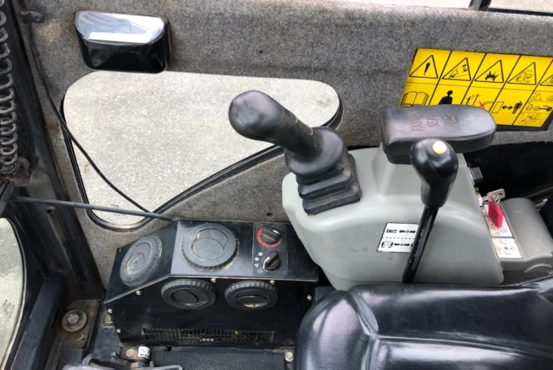 Багер Bobcat 323, снимка 9 - Индустриална техника - 53289396