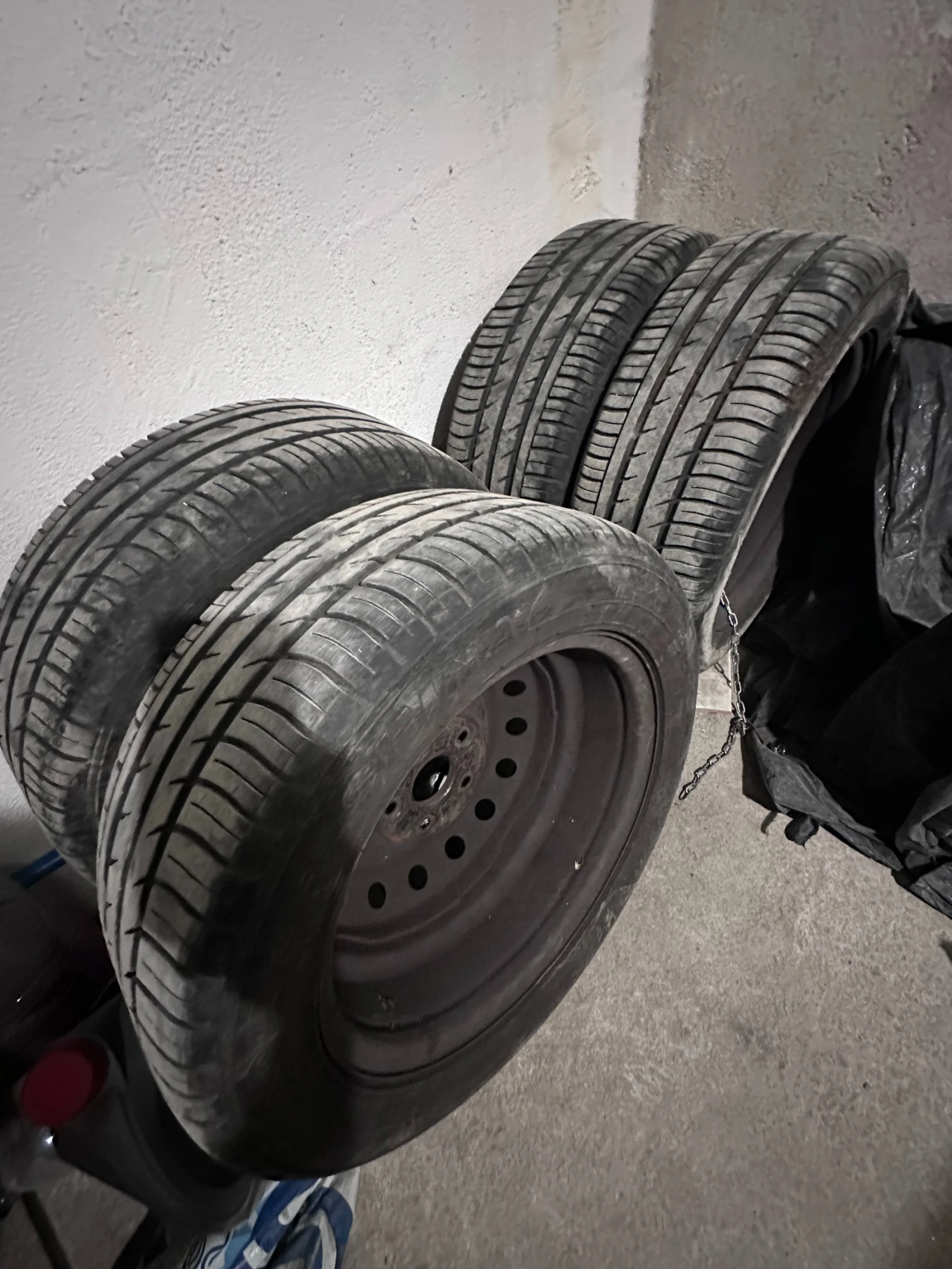 ���� � ������ 205/55R16 �� Toyota Auris | Mobile.bg � ����������� 1